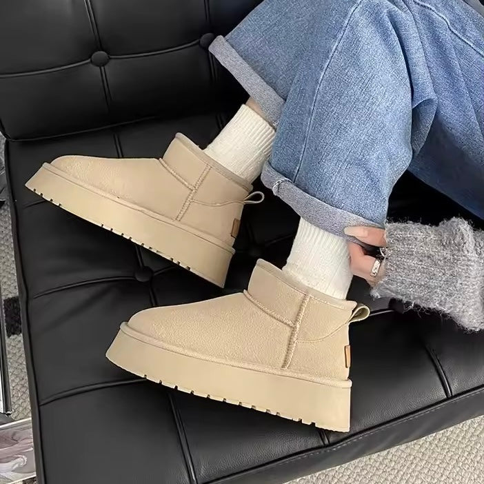 Pantufla Bota Larga con Chiporro — Mujer